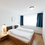Haus Shangri-la Зас-Фе