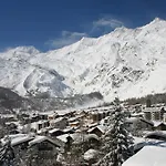 Haus Shangri-la Апартаменты Зас-Фе