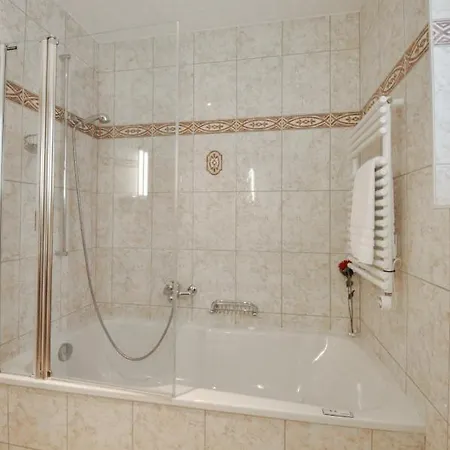 Апартаменты Haus Shangri-la Зас-Фе