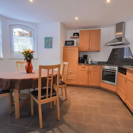 Lägenhet Haus Shangri-la Saas Fee