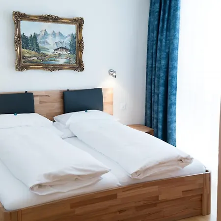 Апартаменты Haus Shangri-la Зас-Фе