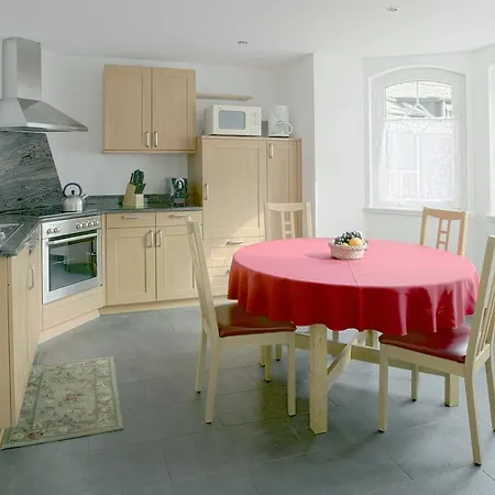 Апартаменты Haus Shangri-la Зас-Фе