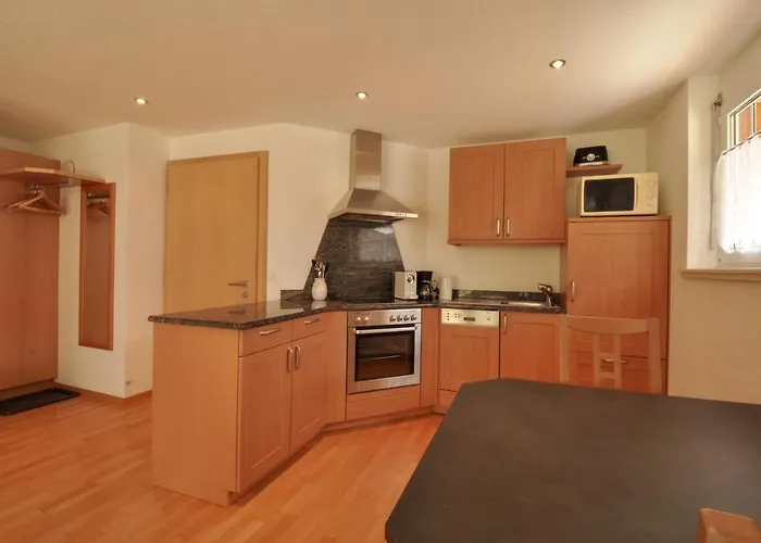 豪斯香格里拉公寓 * 萨斯费