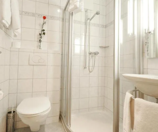 豪斯香格里拉公寓 *