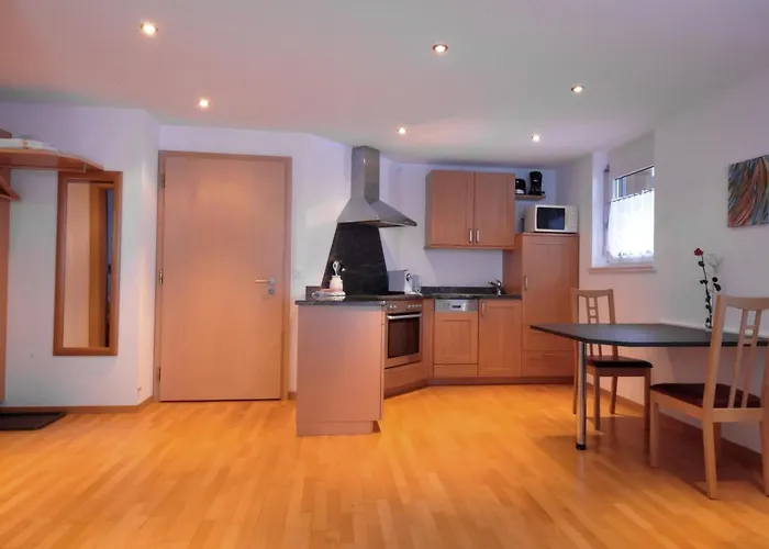 豪斯香格里拉公寓 萨斯费