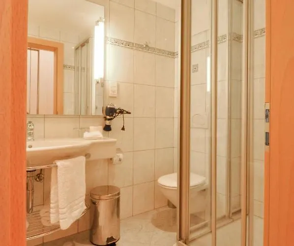 豪斯香格里拉公寓 *