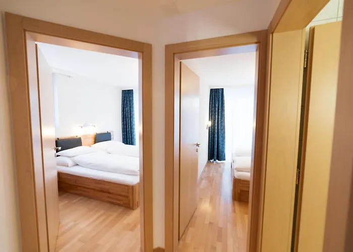 豪斯香格里拉公寓 * 萨斯费